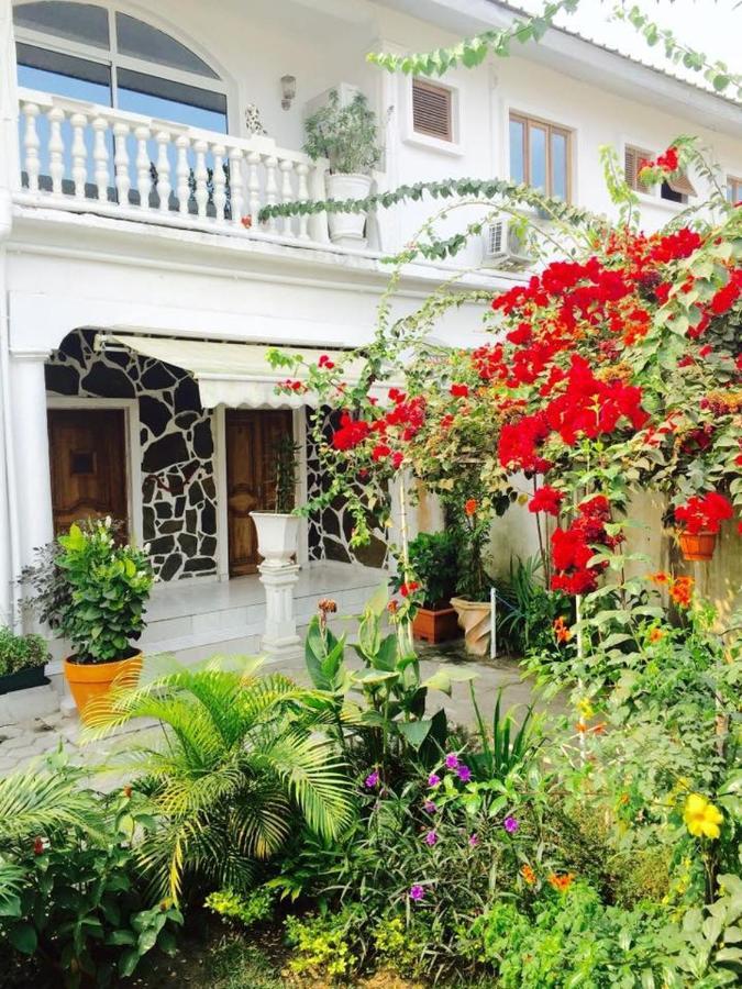Residence Archange Pointe Noire Bagian luar foto
